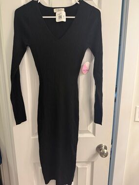 Love Always Black Ribbed V-Neck Long Sleeve Midi Dress